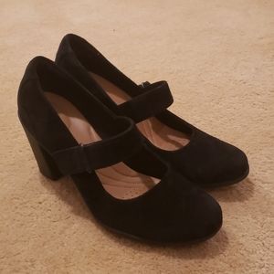 Clarks Heels